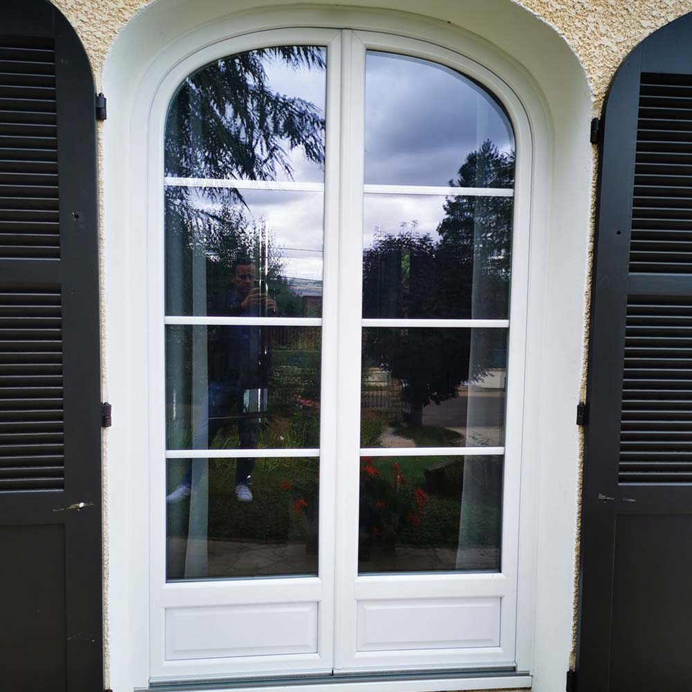 Modernisation de fenêtres oscillo-battantes élégantes à Vermenton.