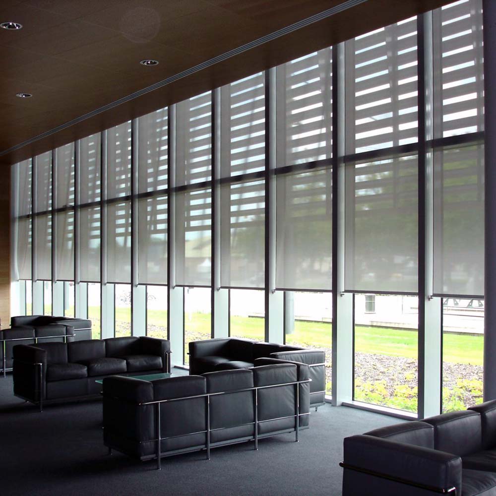 Installateur qualifié de stores de bureaux en Bourgogne.