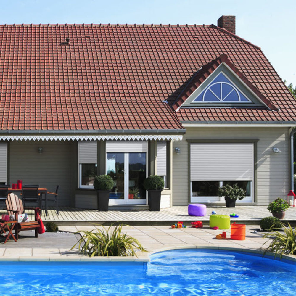 Pose professionnelle de volets de maison en Bourgogne.